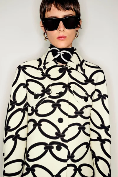 Look 8